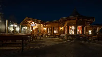 Ein Restaurant oder anderes Speiselokal in der Unterkunft jezz AlmResort Ellmau