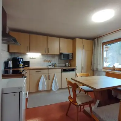 Küche/Küchenzeile in der Unterkunft Ferienwohnung Ehrensberger