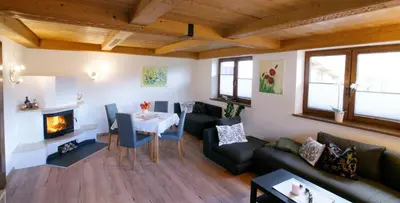 Ein Sitzbereich in der Unterkunft HauserA Appartement