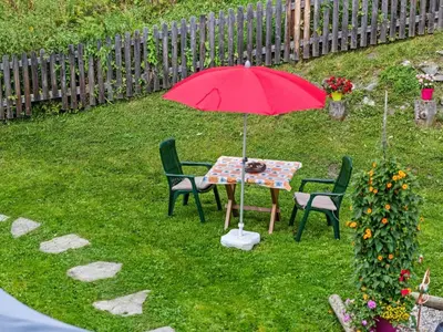 Ein Garten an der Unterkunft Studio in Saalbach near Ski Slopes