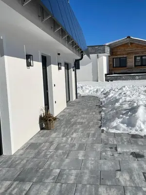 Das Gebäude in dem sich die Ferienwohnung befindet