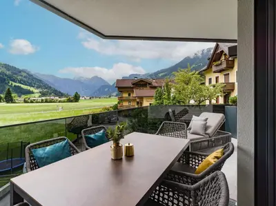 Ein allgemeiner Bergblick oder ein Berglick von der Ferienwohnung aus