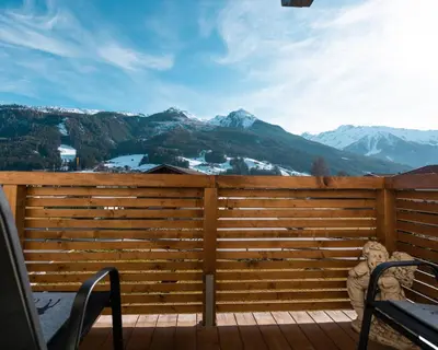 Ein allgemeiner Bergblick oder ein Berglick von der Ferienwohnung aus