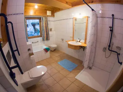 Ein Badezimmer in der Unterkunft Appartementhaus Wildbachhof