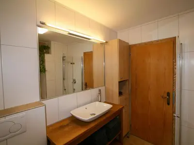 Ein Badezimmer in der Unterkunft Apartment Lisa by Interhome