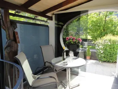 Ein Garten an der Unterkunft Apartment bei Anna