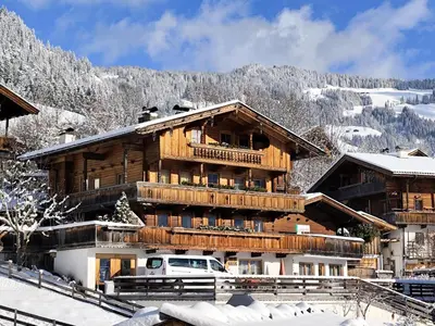 Ein allgemeiner Bergblick oder ein Berglick von der Ferienwohnung aus