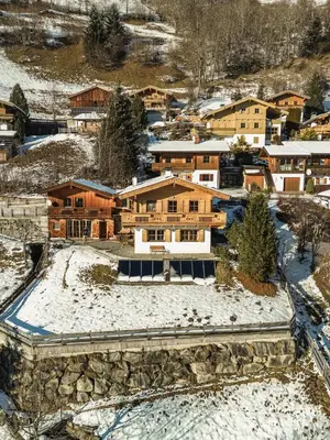 Chalet Obenland Kitzbühler Alpen im Winter