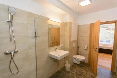 Ein Badezimmer in der Unterkunft Apartment am Sonnenhang - Top 2